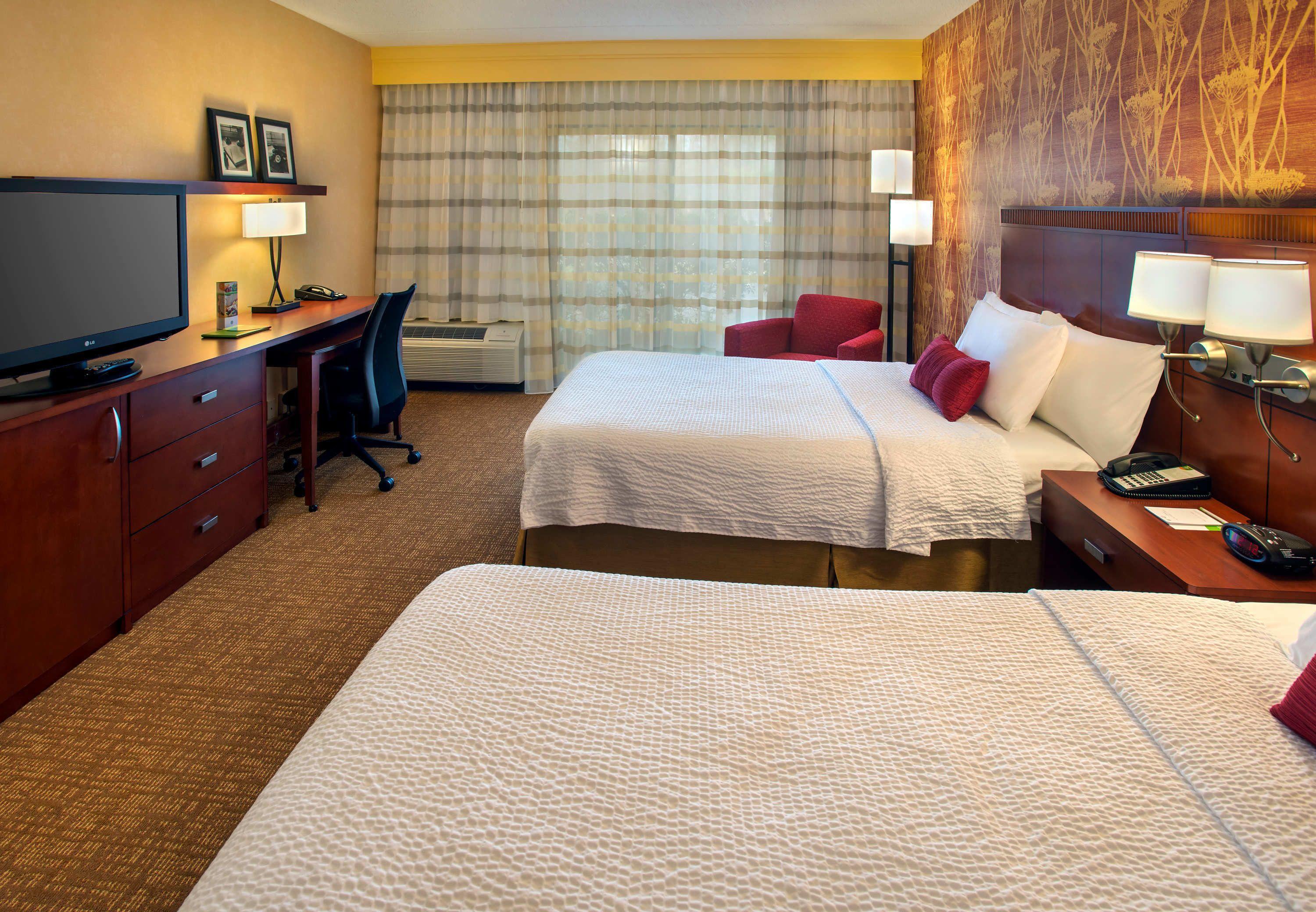 Courtyard By Marriott Poughkeepsie Hotel Kültér fotó